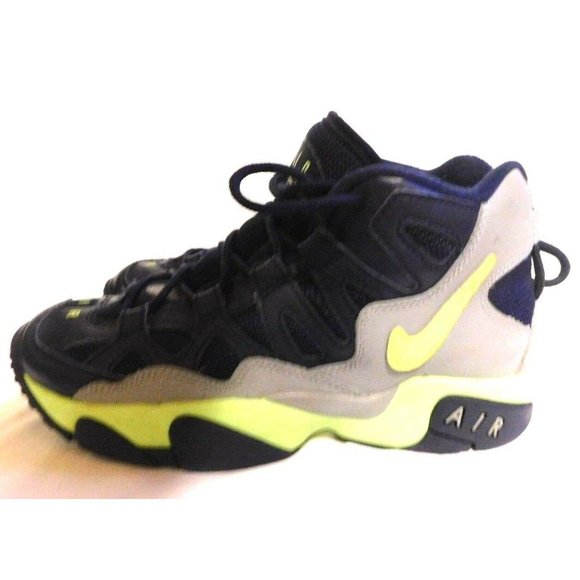 Nike Air Max Slant RARE Size 6.5 Y Dark Grey/Volt- - Picture 1 of 9